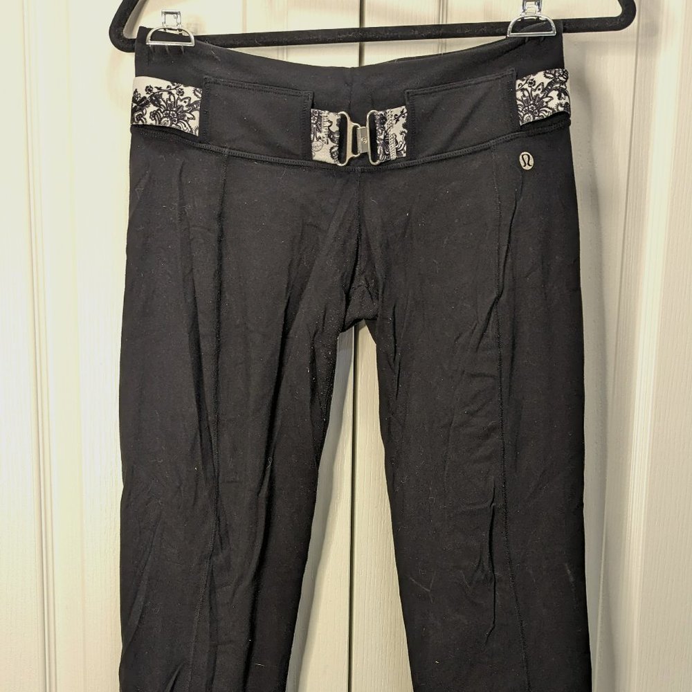 Lululemon Belt-it-out Yoga Pants